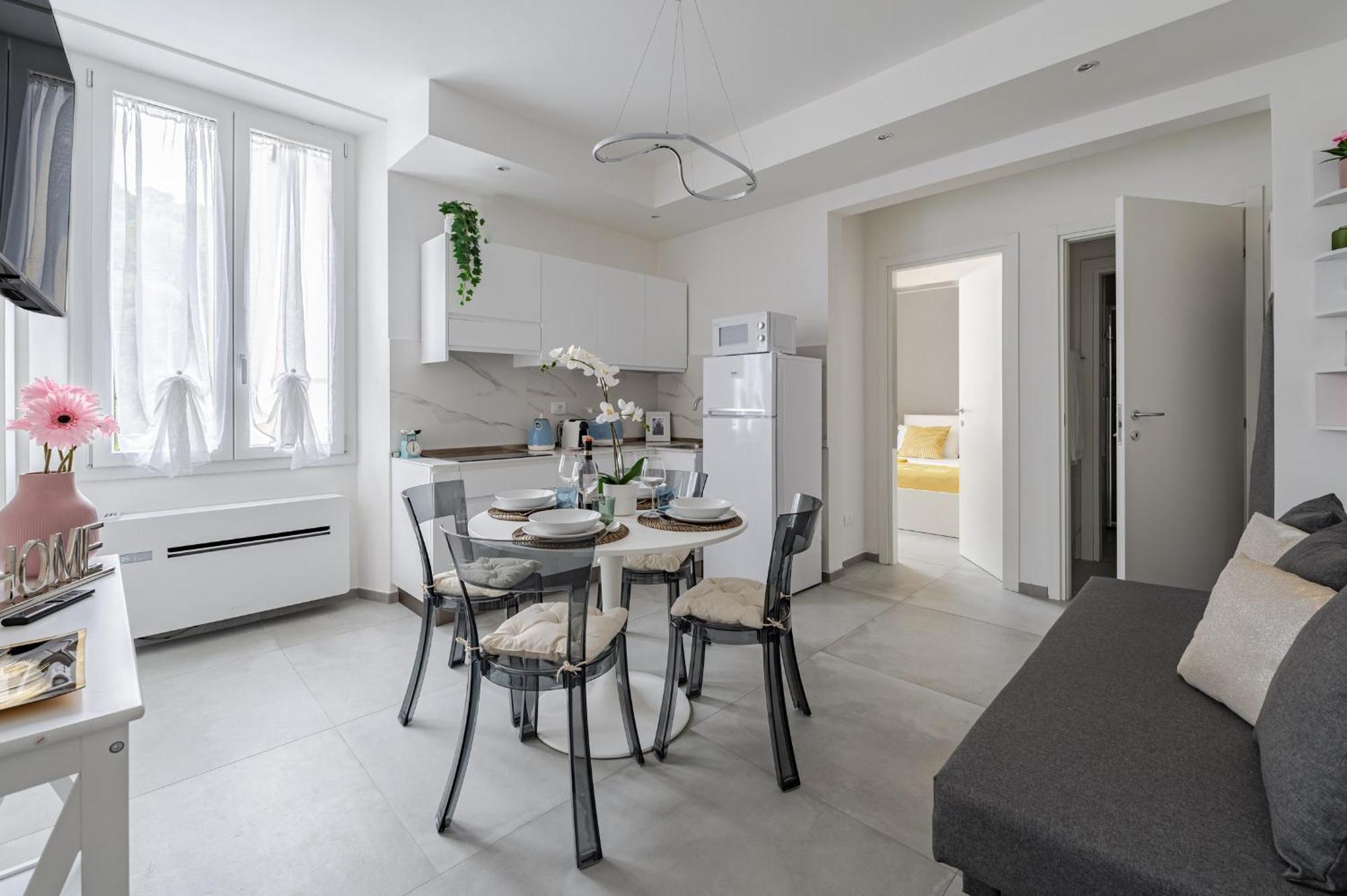Via Ponte Alle Mosse, 19 - Florence Charming Apartments - A Chic, Newly Renovated Apartment Near Tram Leopolda, A Few Min From Downtown Exteriér fotografie